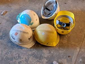 lot 279 image: Lot of (5) Safety Helmets