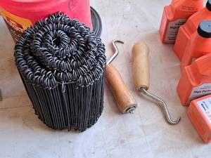 lot 287 image: Lot of  Rebar Ties