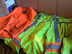 lot 298 image: Lot of (5) Safety Vests