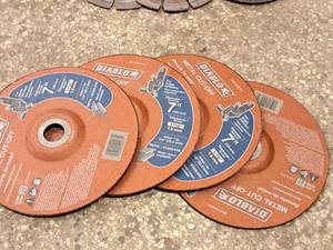 lot 185 image: Lot of (4) Diablo 7 Metal Cut-Off Discs