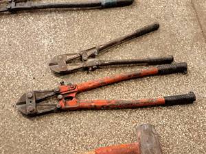 lot 199 image: Lot of (2) 18,24 Bolt Cutters