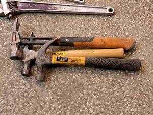 lot 306 image: Lot of (3) Claw Hammers