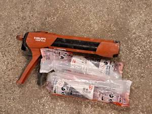 lot 317 image: Hilti Sealant Gun HDM 500 with (2) Refills