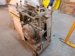 lot 7 image: Cushion Cut Concrete Saw 1810E