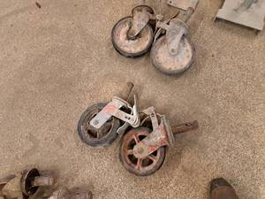 lot 30 image: Lot of (4) Scaffolding Wheels