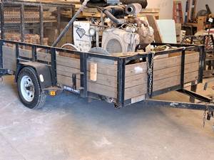 lot 4 image: 10 Single Axle Utility Trailer
