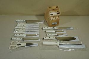 lot 5 image: Cuisinart Classic Forged Triple Rivet 15-Piece Knife Set - High-Carbon Stainless Steel Blades