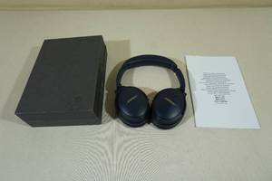 lot 19 image: Bose QuietComfort 45 Noise-Cancelling Wireless Over-Ear Headphones -Blue