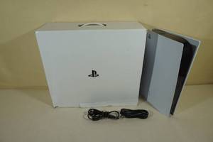 lot 38 image: Sony PlayStation 5 Game Console - 825 GB - Disc Version