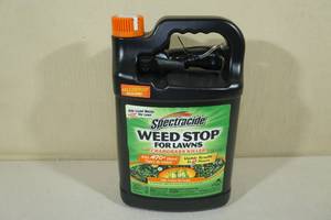 lot 107 image: 1 Gallon Spectracide Weed Stop for Lawns
