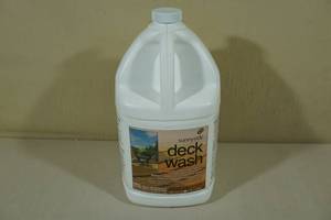lot 111 image: 1 Gallon Sunnyside Deck Wash