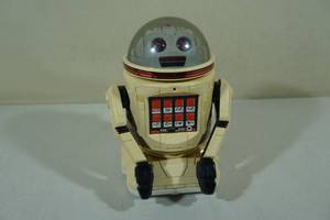 lot 130 image: Vintage Tomy Voice Programmable Robot