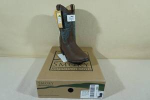lot 161 image: Smoky Mountain Boots -Kids Size 6, BrownBlue Stitching