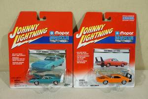lot 226 image: 2 Johnny Lightning Die Cast Cars - Mopar Muscle - Daytonas