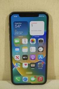 lot 237 image: Apple iPhone XS 64 GB Black