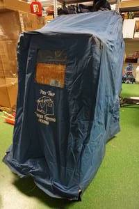 lot 251 image: Dave Genz Fish Trap 1 Man Sled Ice House