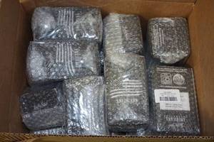 lot 264 image: Box of Novelty Drinking Glasses - All Pro GunPatriotic Themed