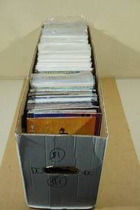 lot 268 image: Box of Comics -DC, Thor, Suicide Squad, Green Lantern, Superman