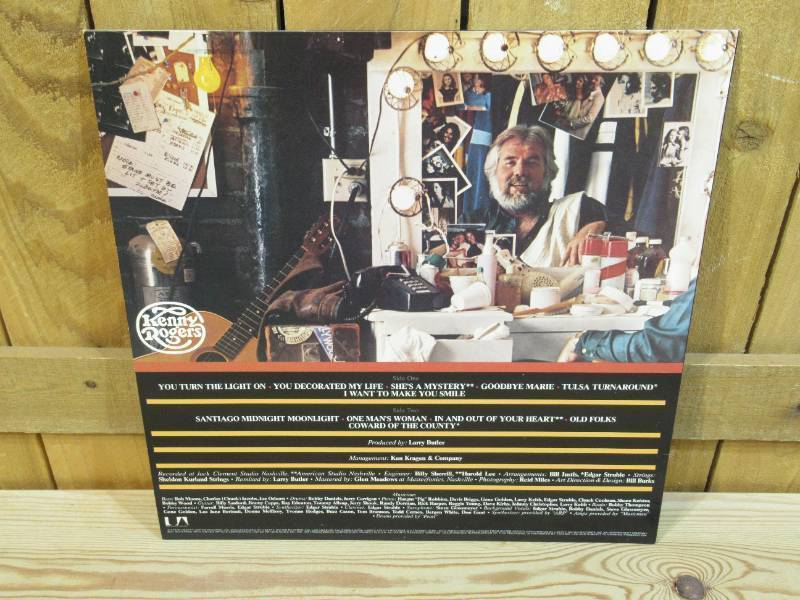 lot 92 image: Kenny Rogers - Kenny - 1979 - Vinyl Record