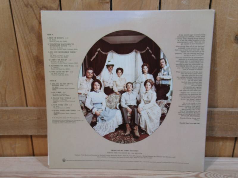 lot 95 image: Staffer Bros - The Best of the Staffer Bros - 1975 - Vinyl Record