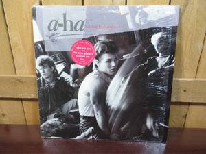 lot 64 image: A-ha - Hunting High and Low - 1985 - Vinyl Record