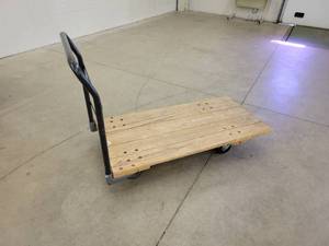 lot 12 image: Rolling Warehouse Cart