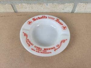 lot 462 image: Vintage Schells Beer Milk Glass Ash Tray - New Ulm, MN