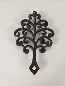lot 472 image: Vintage Cast Iron Trivet