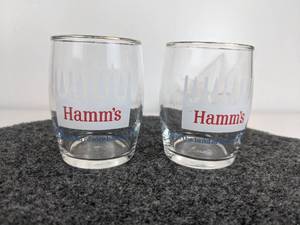 lot 594 image: Pair of Vintage Hamms 8 oz. Beer Glasses