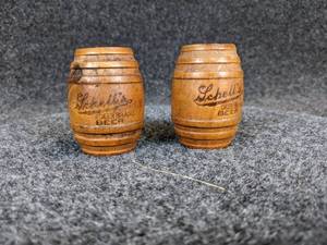 lot 502 image: Vintage Schells Deer Brand Keg Salt & Pepper Shakers - New Ulm, MN
