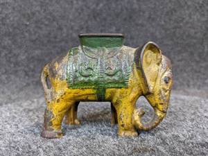 lot 505 image: Antique AC Williams Elephant with Howdah Cast Iron Coin Bank  Still Bank