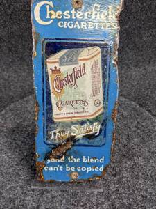 lot 482 image: Antique Porcelain Door Push - Chesterfield Cigarettes