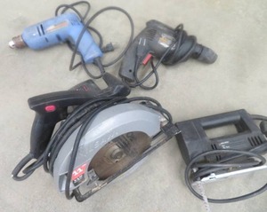 lot 100 image: POWER TOOLS