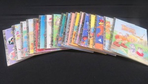 lot 112 image: 18 LITTLE GOLDEN BOOKS
