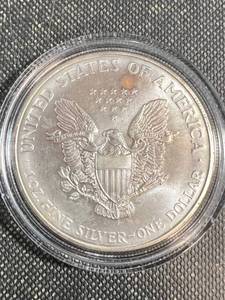 lot 28 image: 1995 AMERICAN SILVER EAGLE IN AIRTITE