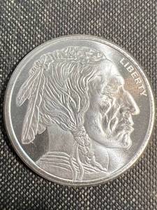 lot 75 image: 1 TROY OZ .999 FINE SILVER INDIAN BUFFALO ROUND