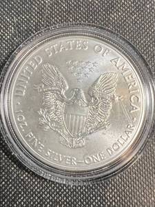 lot 86 image: 2017 AMERICAN SILVER EAGLE IN AIRTITE
