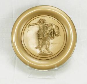lot 13 image: Vintage 1978 Frederic Remingtons The Bronco Buster SAMPLE Bronze Plate by Roger Brown
