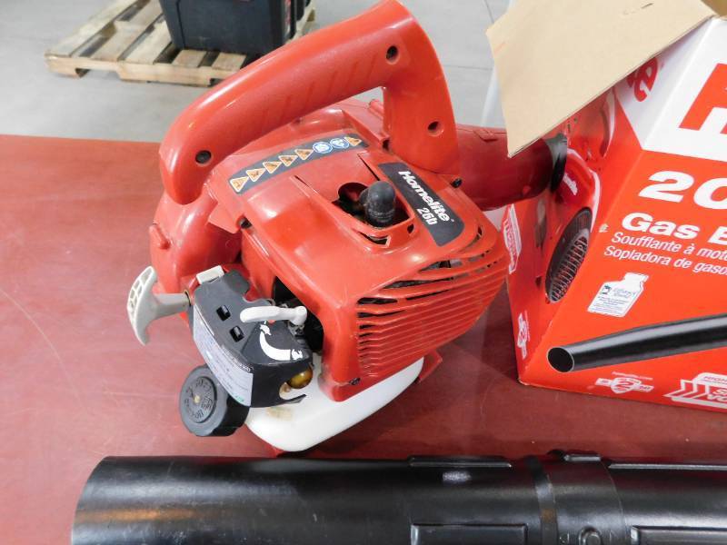 lot 140 image: Homelite  150 MPH 400 CFM 2-Cycle Handheld Gas Leaf Blower