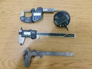 lot 114 image: (4) Mitutoyo Measurement Tools - Precision Tools