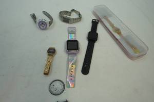 lot 27 image: Watches