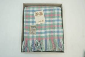 lot 39 image: Fariba wool blanket