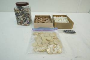 lot 72 image: Buttons