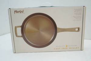 lot 82 image: Parini cast iron fry pan