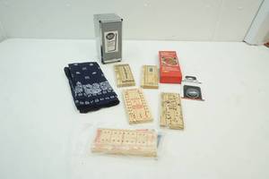 lot 85 image: Games, napkin holder