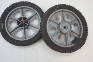 lot 114 image: lawn mower tires