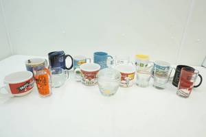 lot 116 image: vintage glass ware