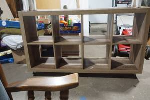 lot 204 image: 8 cubby shelf