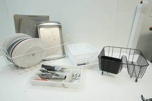lot 212 image: flatware dinner plates