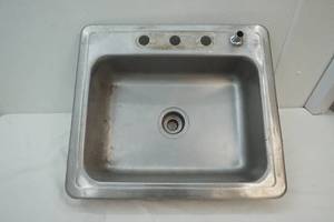 lot 219 image: stainless steel sink